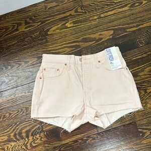 NWT Levi’s Light Pink Highrise Cutoff Shorts